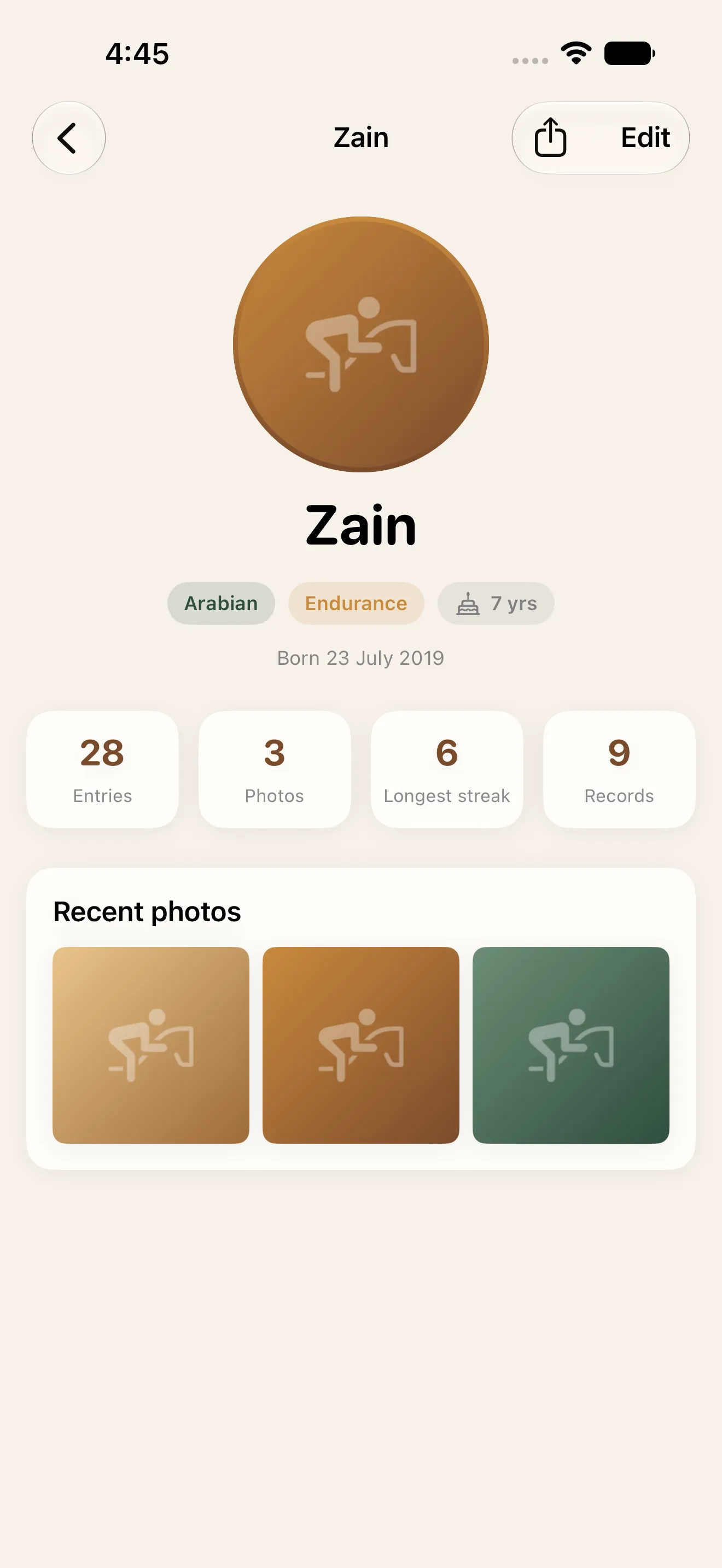 Hoofprint horse profile with chips, lifetime stats, and gallery